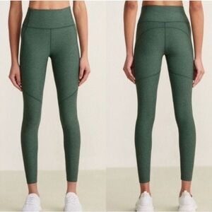 Outdoor Voices Leggings Womens Small Hunter Green 3/4 Warmup Legging Crop